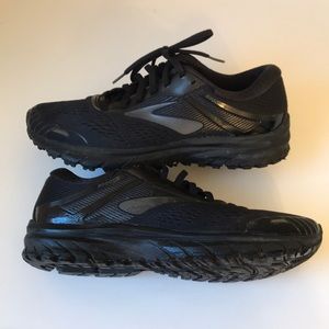 Brooks gently used GTS 18 DNA